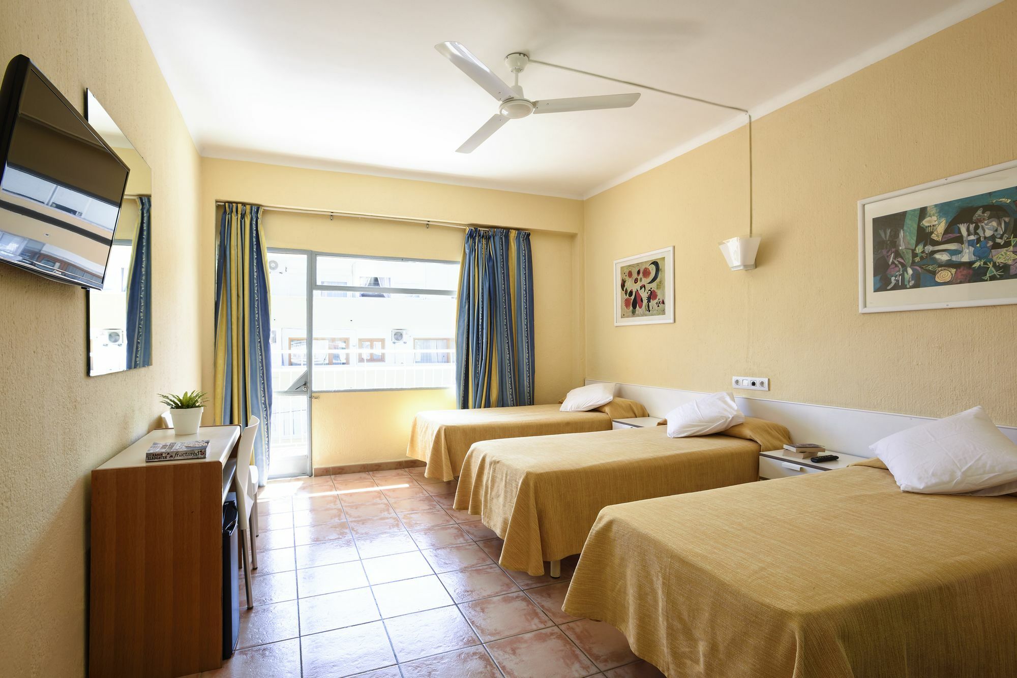 Hsr Gil (Adults Only) Palmanova